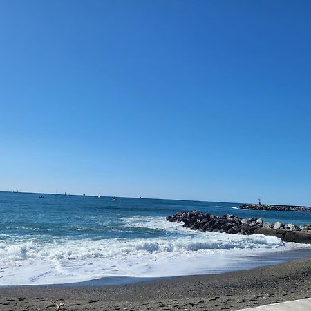 La Casetta A Due Passi Dal Mare Genova Exterior foto